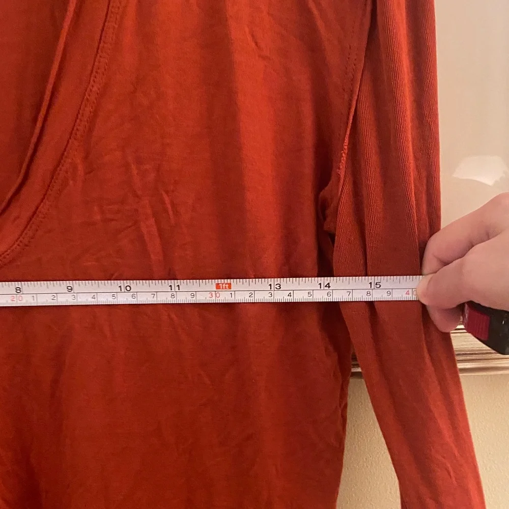 Free People Women's Deep Orange V-Neck Long Sleeve Top - Picture 4 of 7